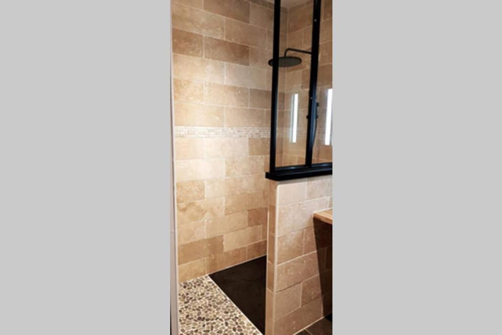 Le Saint Symphorien, Parking Gratuit Privee Apartment Vannes Exterior foto